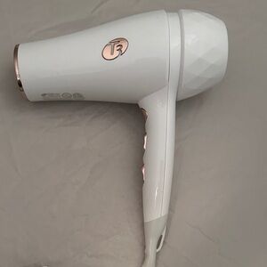 T3 Featherweight 2 Lux 2i Ionic Hairdryer